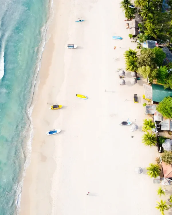 Trincomalee Beach offers a range of attractions and activities for visitors to enjoy Trincomalee Beach offers a range of attractions and activities for visitors to enjoy